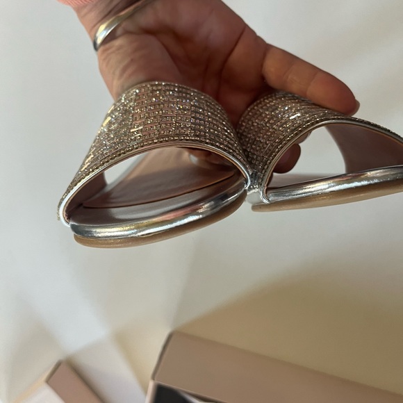 Chinese Laundry slides size 7 - Picture 5 of 10